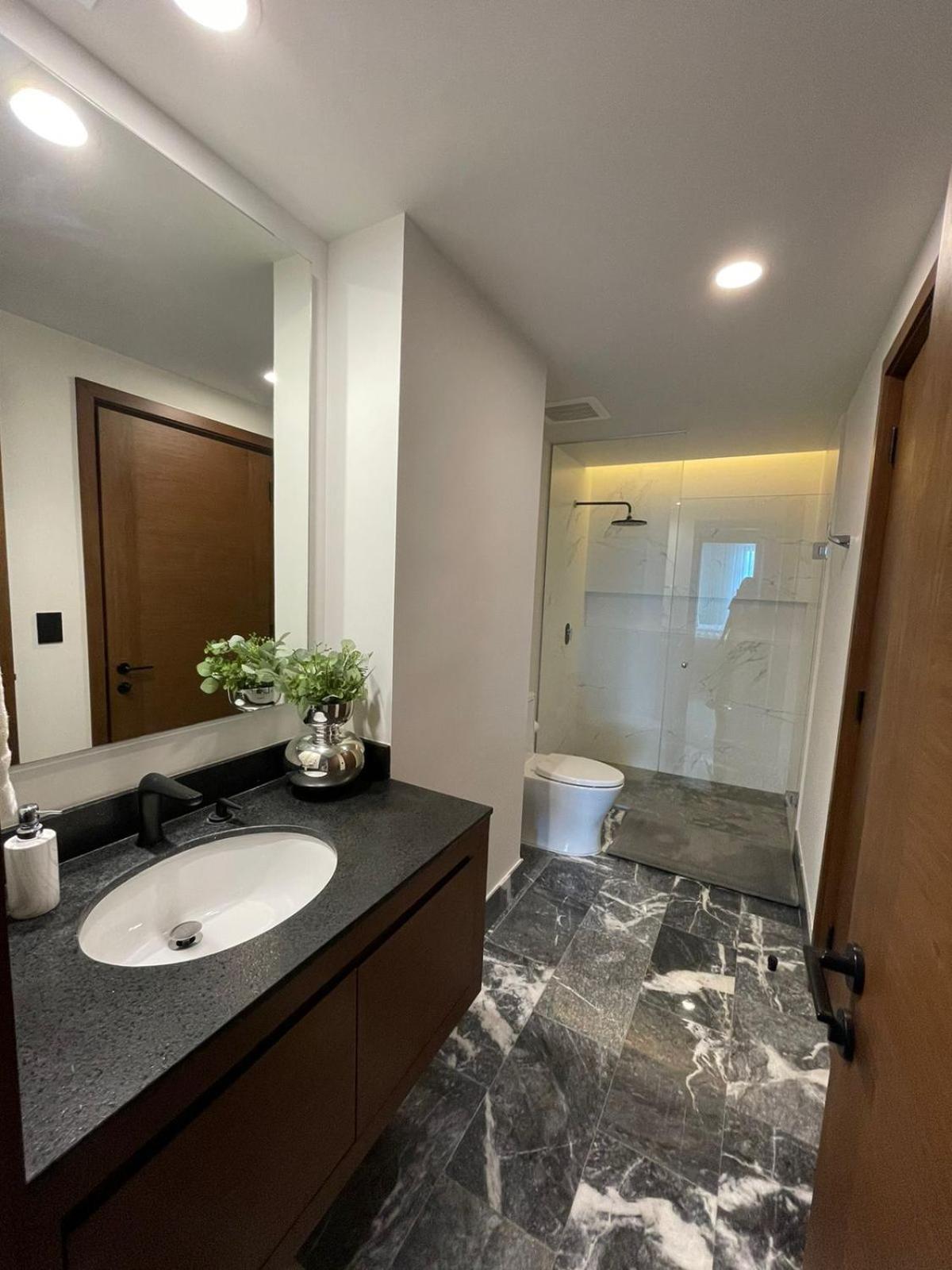 Luxx Shark Tower Apartment Cancun